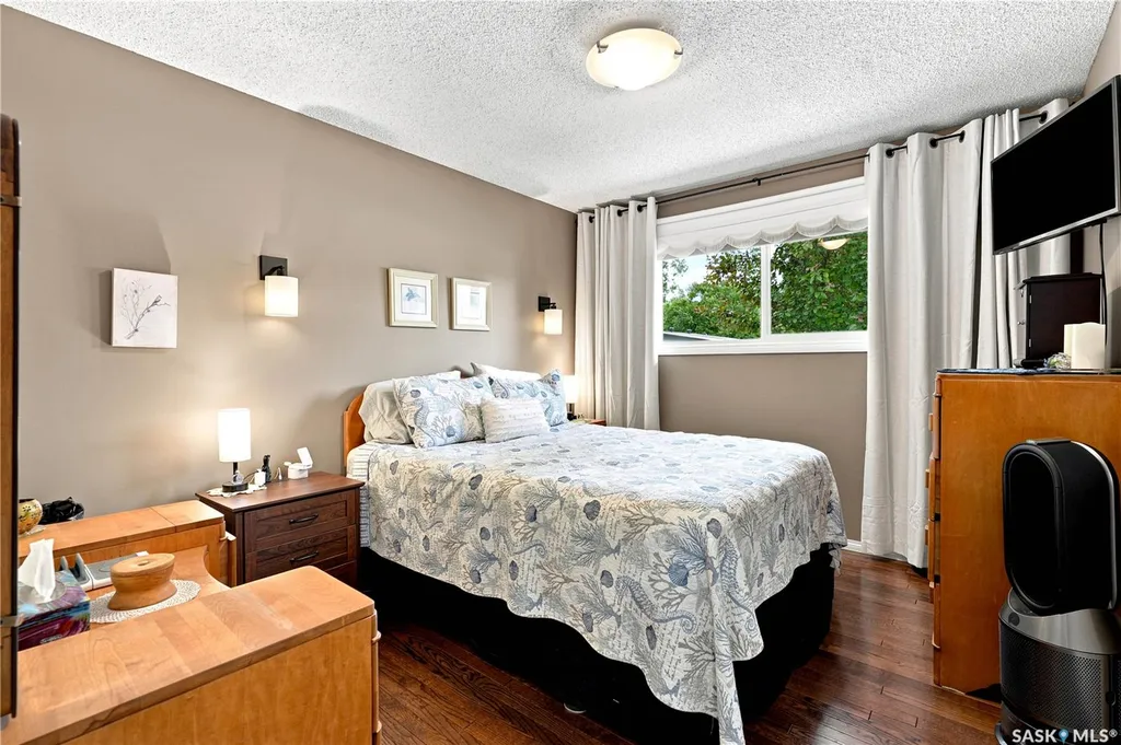 88 Sparling Crescent Saskatoon SK S7H 3H2