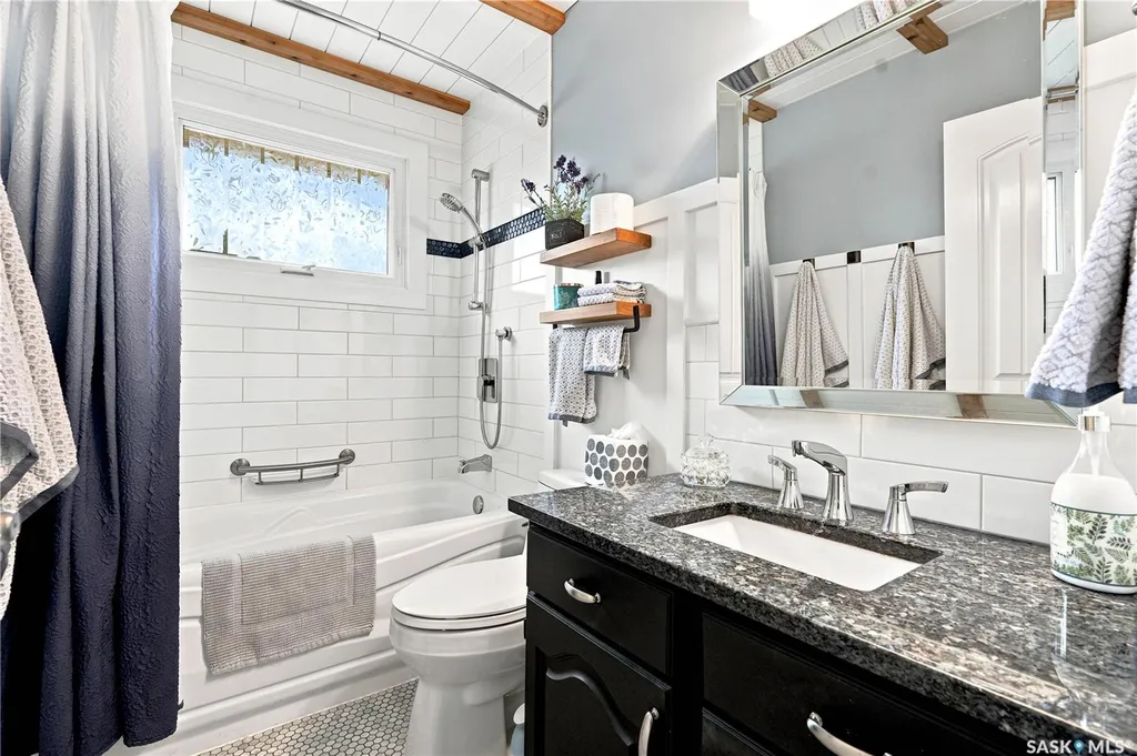 88 Sparling Crescent Saskatoon SK S7H 3H2