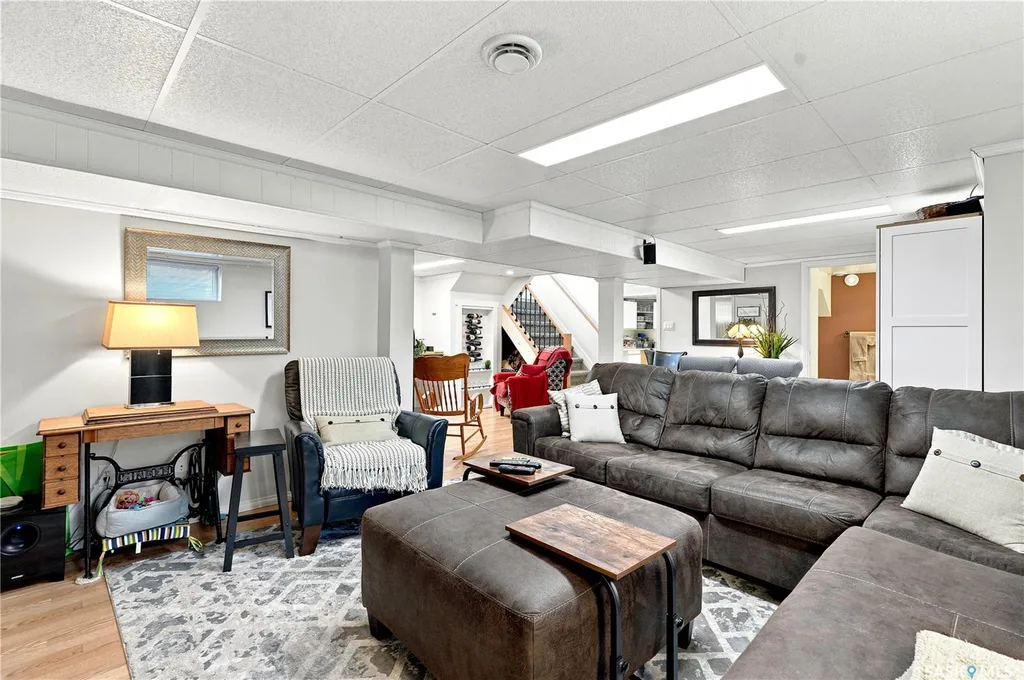 88 Sparling Crescent Saskatoon SK S7H 3H2