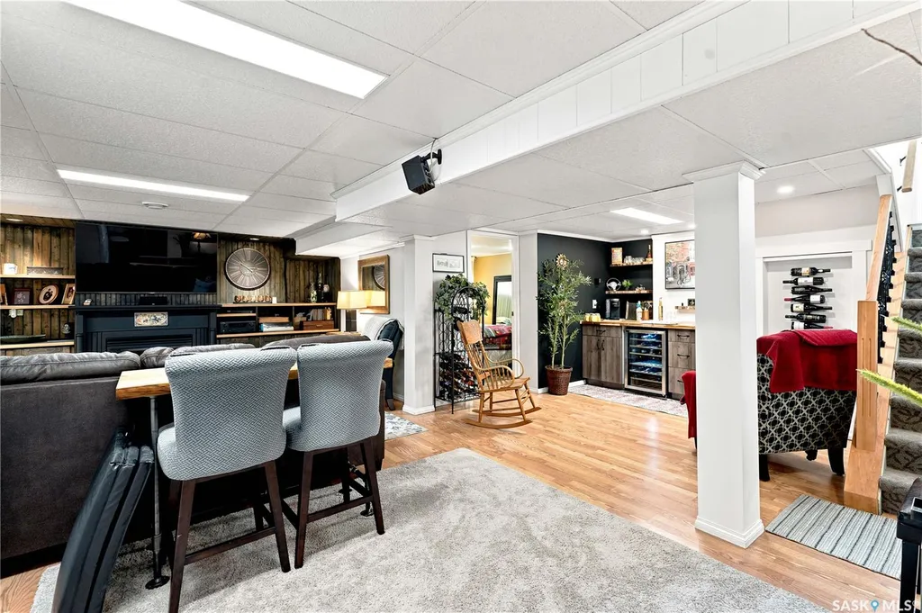 88 Sparling Crescent Saskatoon SK S7H 3H2