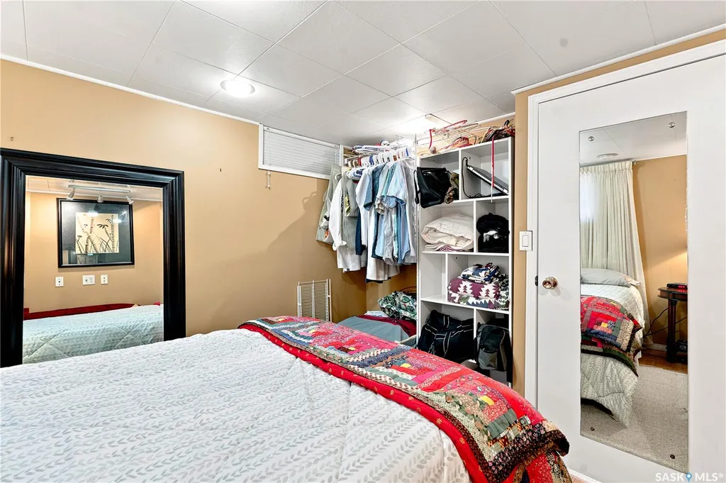 88 Sparling Crescent Saskatoon SK S7H 3H2