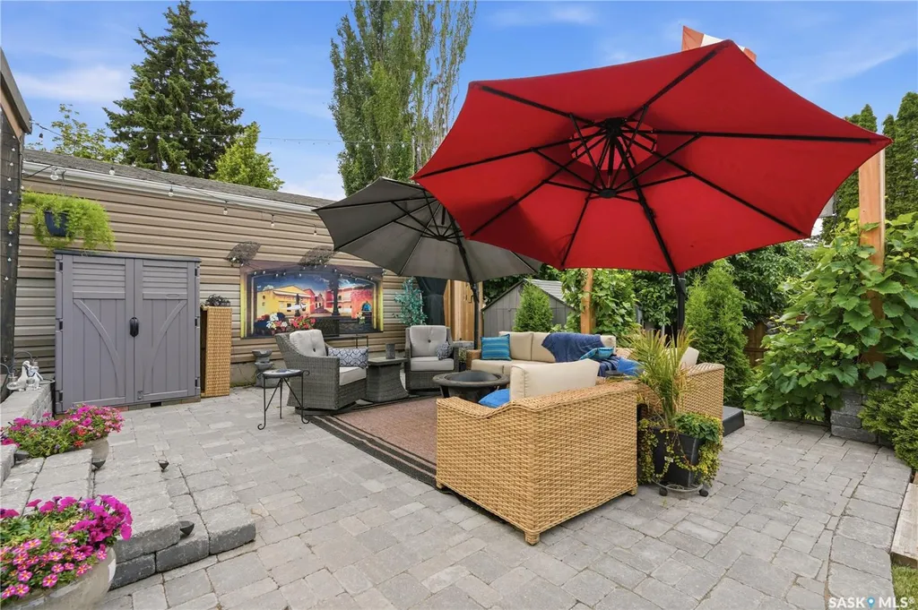 88 Sparling Crescent Saskatoon SK S7H 3H2