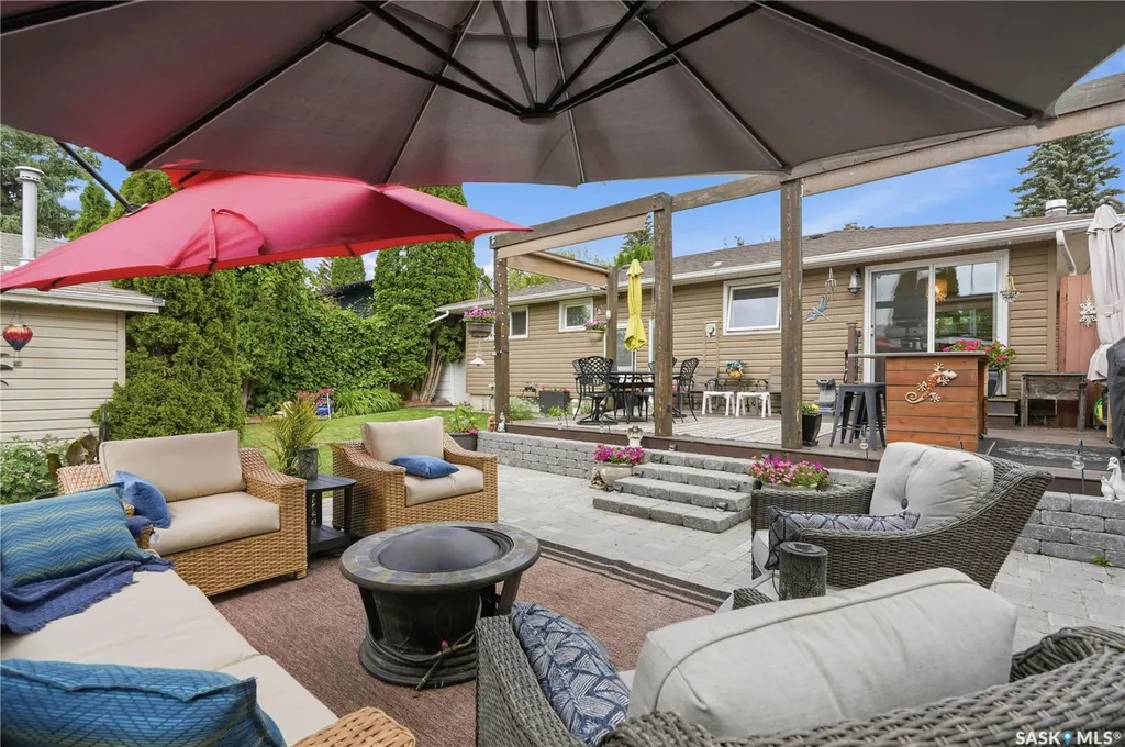 88 Sparling Crescent Saskatoon SK S7H 3H2