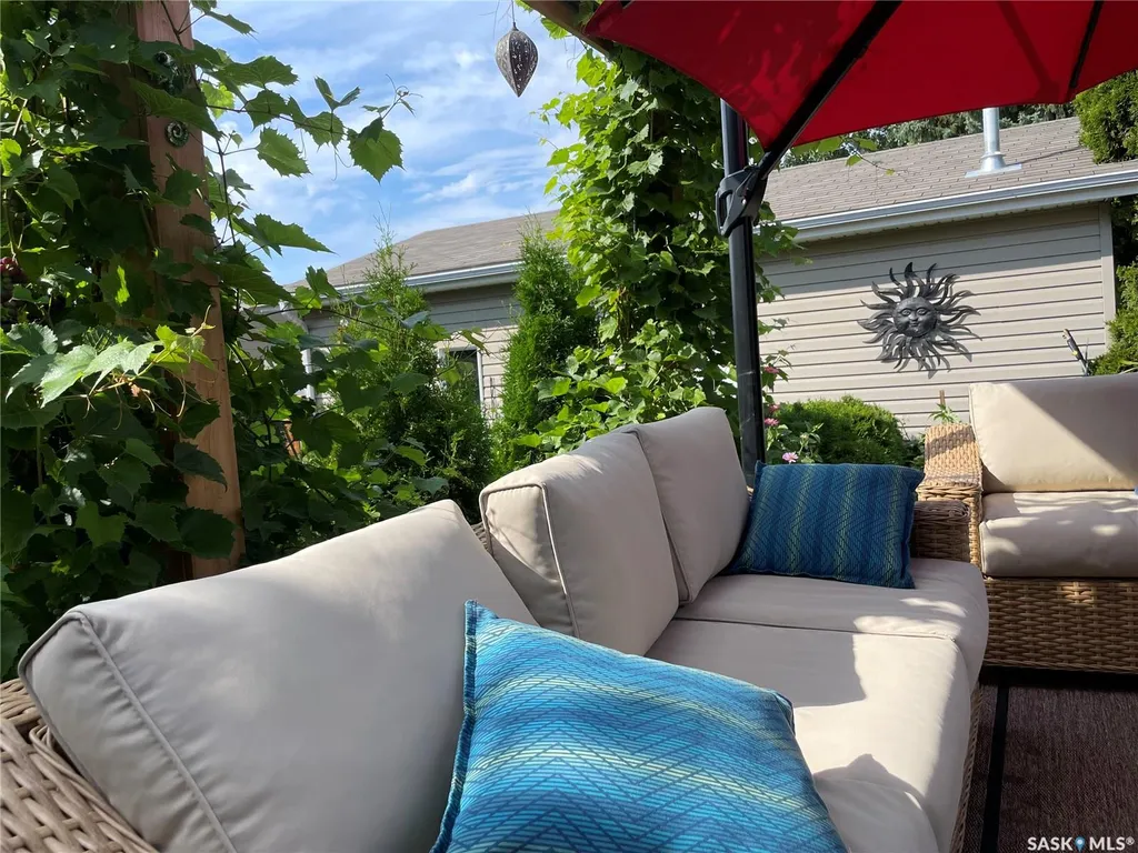 88 Sparling Crescent Saskatoon SK S7H 3H2