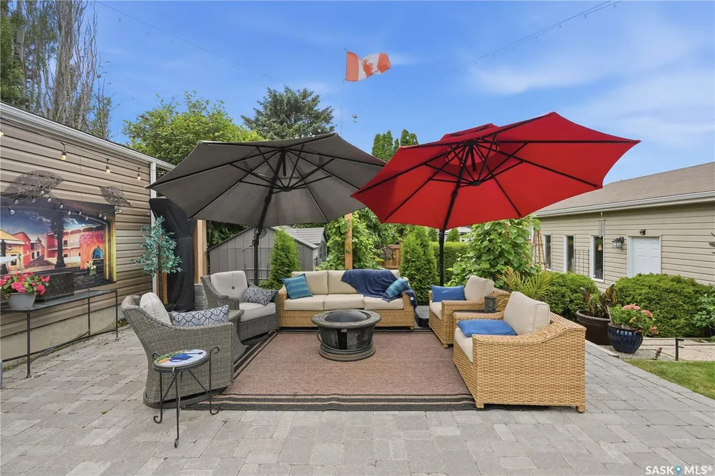 88 Sparling Crescent Saskatoon SK S7H 3H2