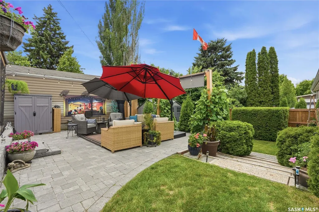 88 Sparling Crescent Saskatoon SK S7H 3H2