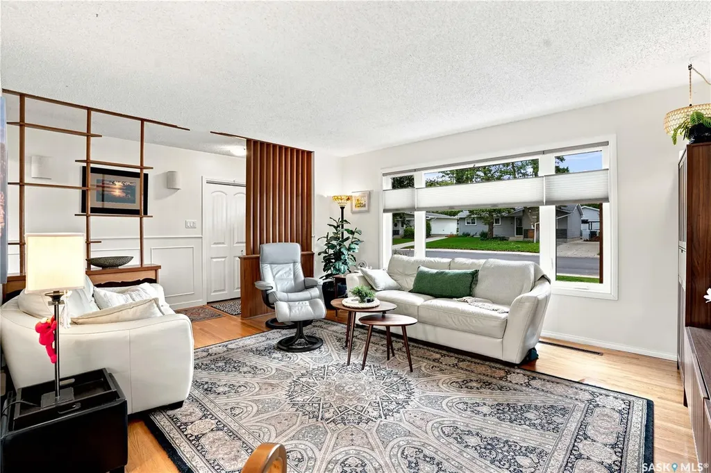 88 Sparling Crescent Saskatoon SK S7H 3H2