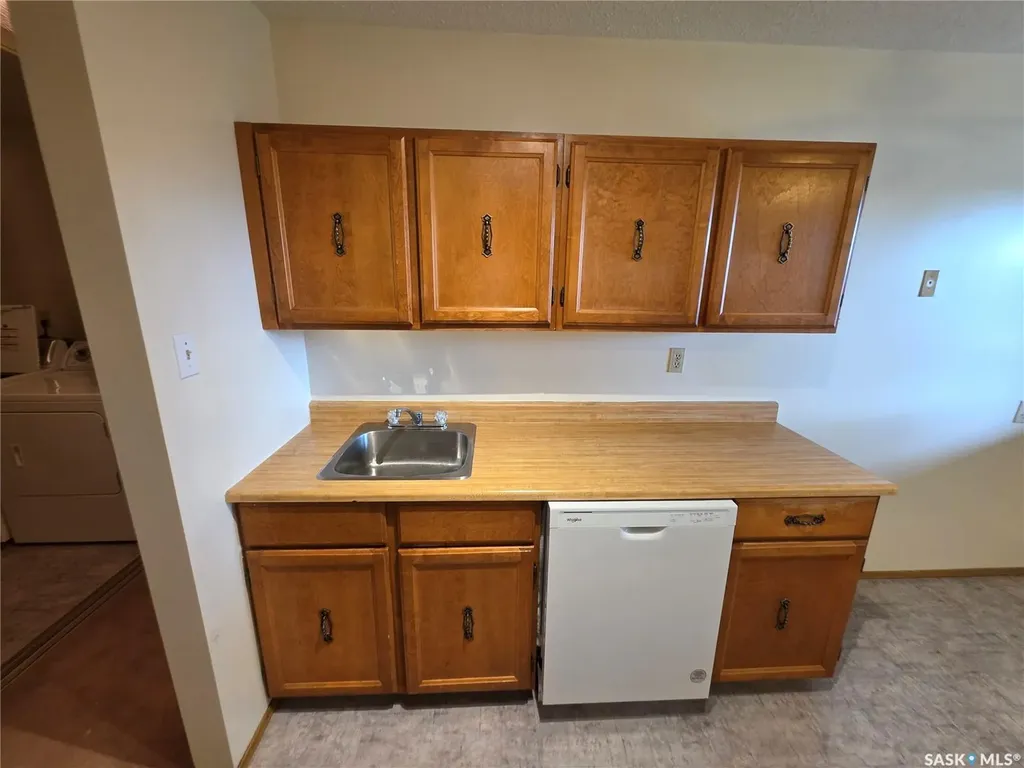 1350 Gordon Road Moose Jaw SK S6H 7R9