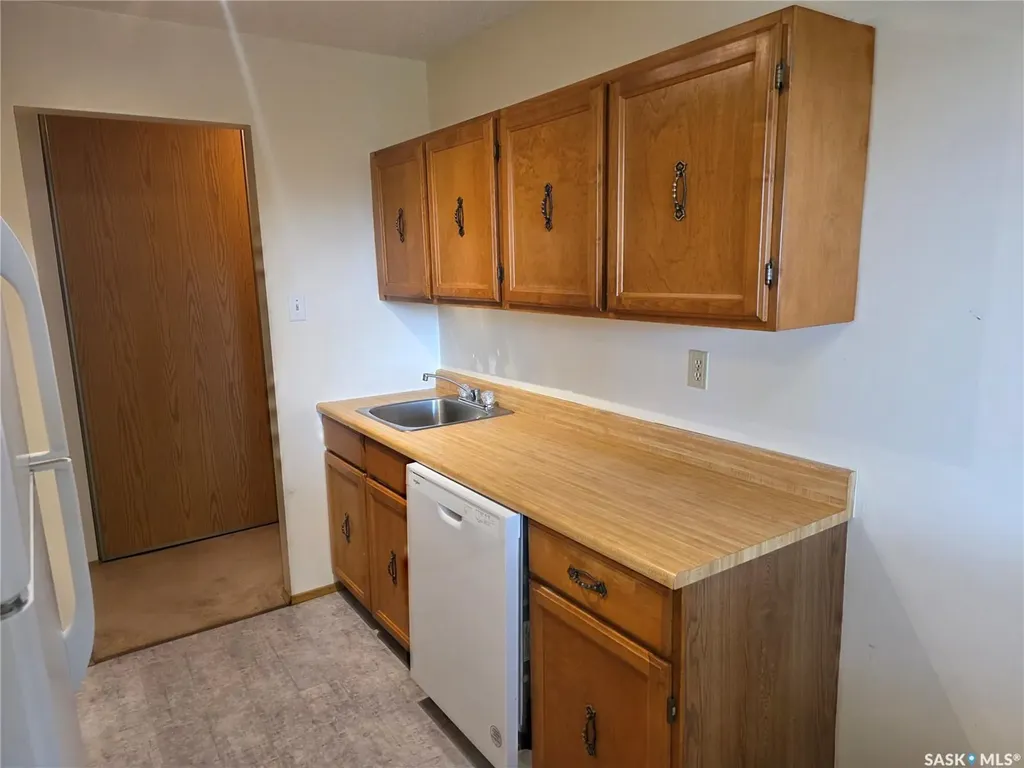 1350 Gordon Road Moose Jaw SK S6H 7R9