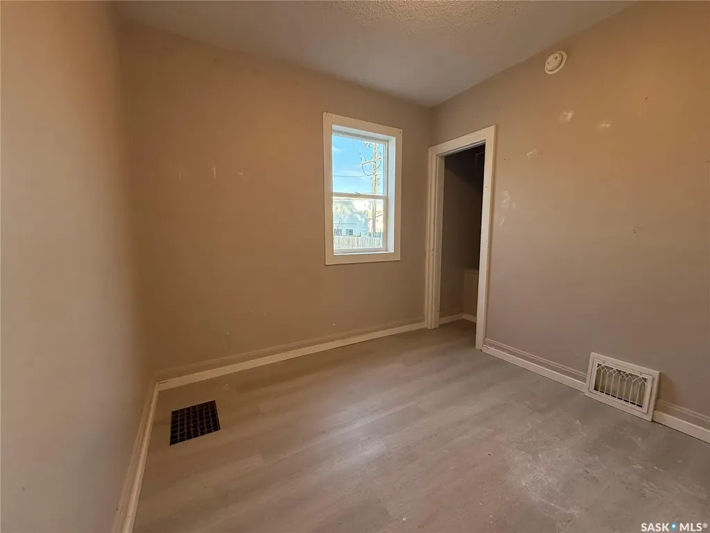 1705 Quebec Street Regina SK S4P 1J4
