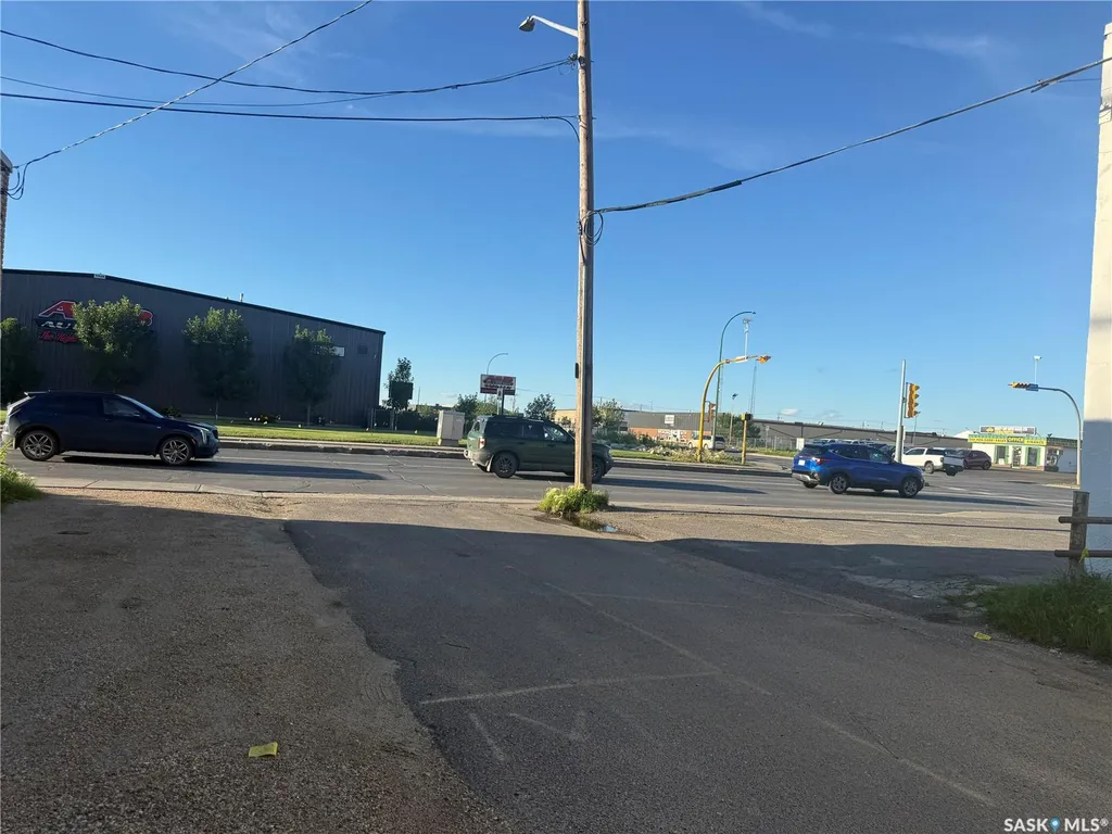 1705 Quebec Street Regina SK S4P 1J4