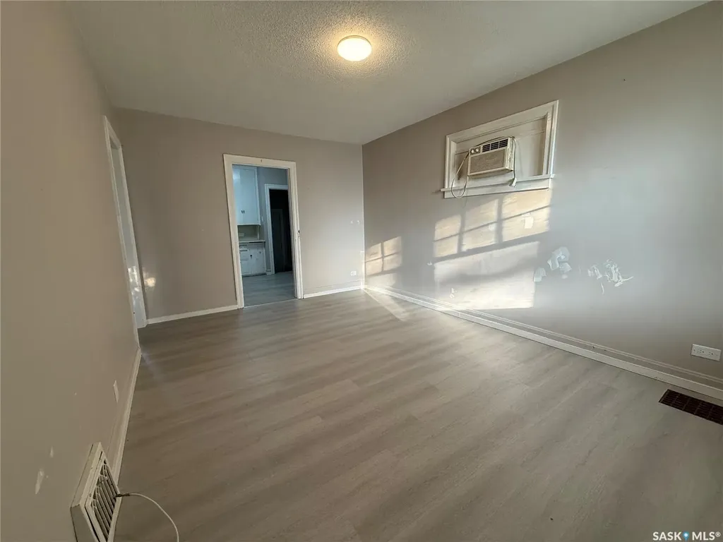 1705 Quebec Street Regina SK S4P 1J4