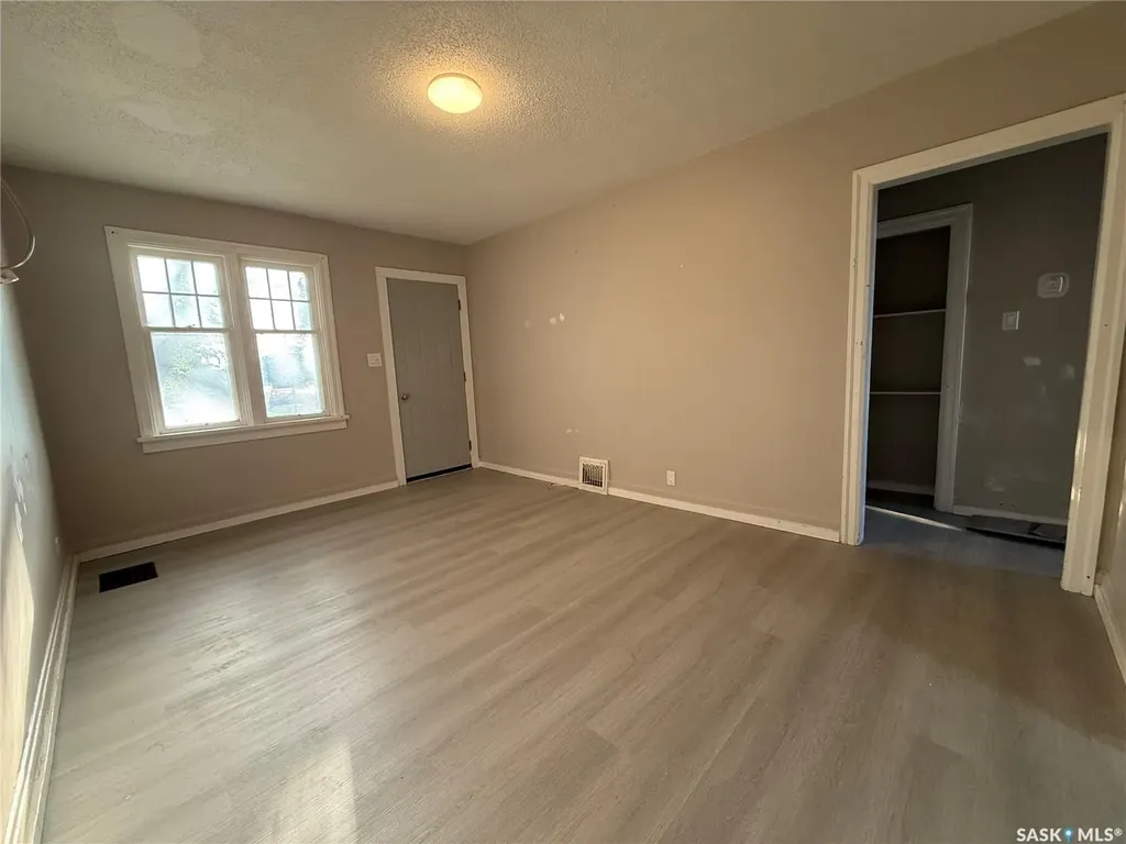 1705 Quebec Street Regina SK S4P 1J4