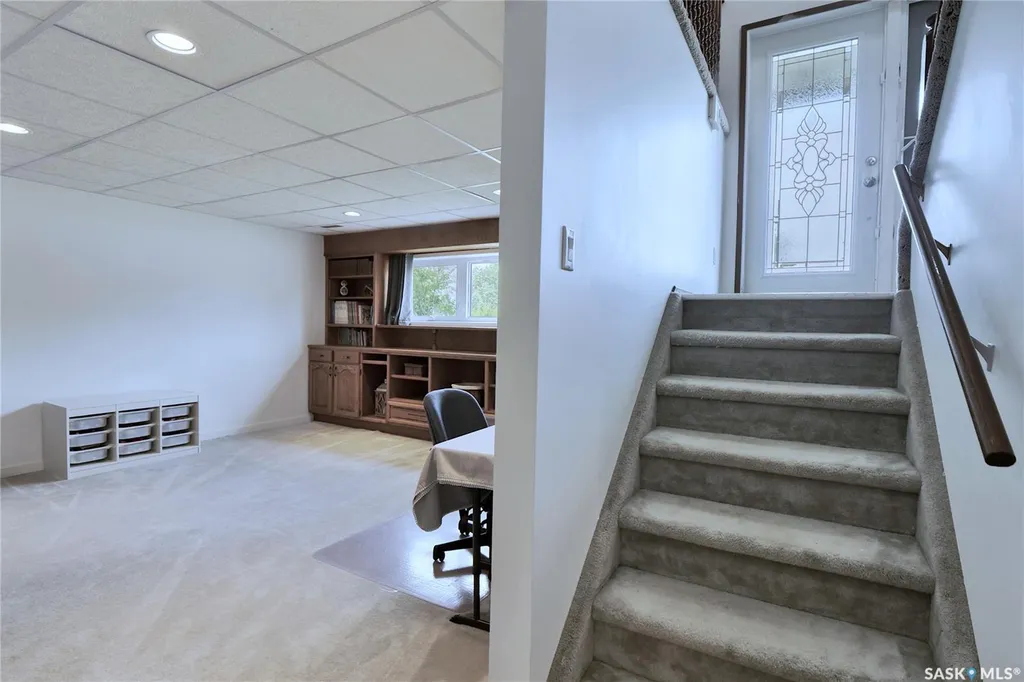 5 Shaw Place Assiniboia SK S0H 0B0