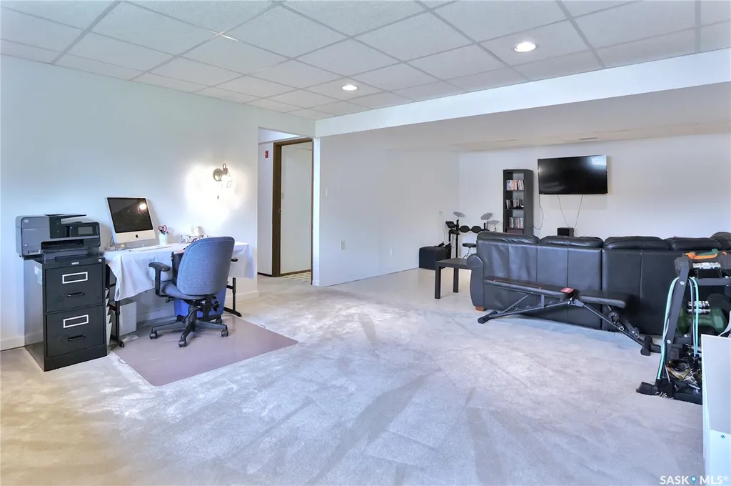 5 Shaw Place Assiniboia SK S0H 0B0