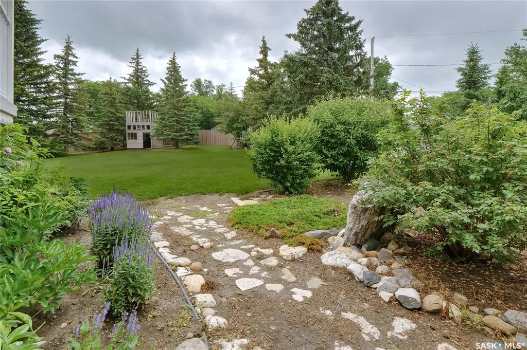 5 Shaw Place Assiniboia SK S0H 0B0