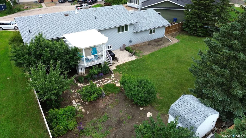 5 Shaw Place Assiniboia SK S0H 0B0