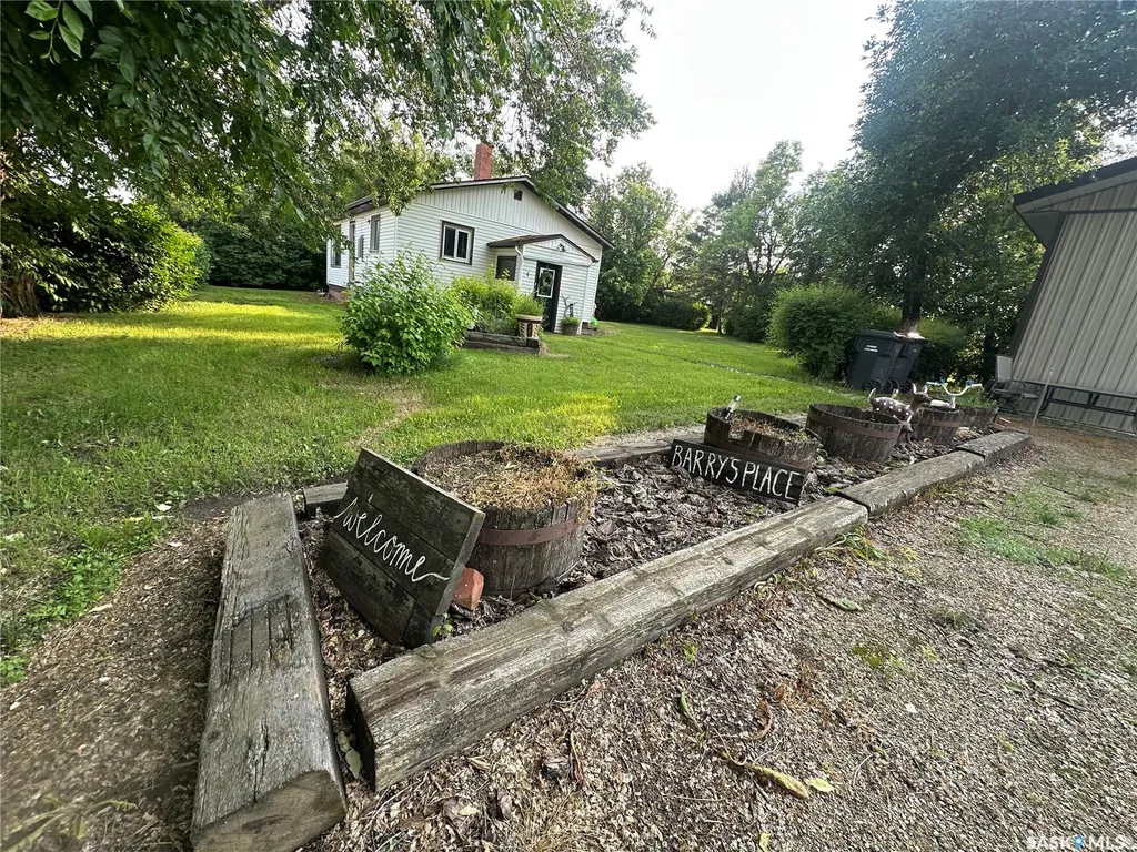 212 Sully Avenue Orkney Rm No. 244 SK S3N 4K1