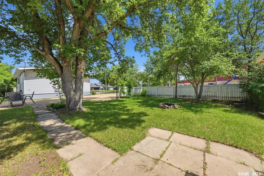 1397 7th Street E Prince Albert SK S6V 0V2