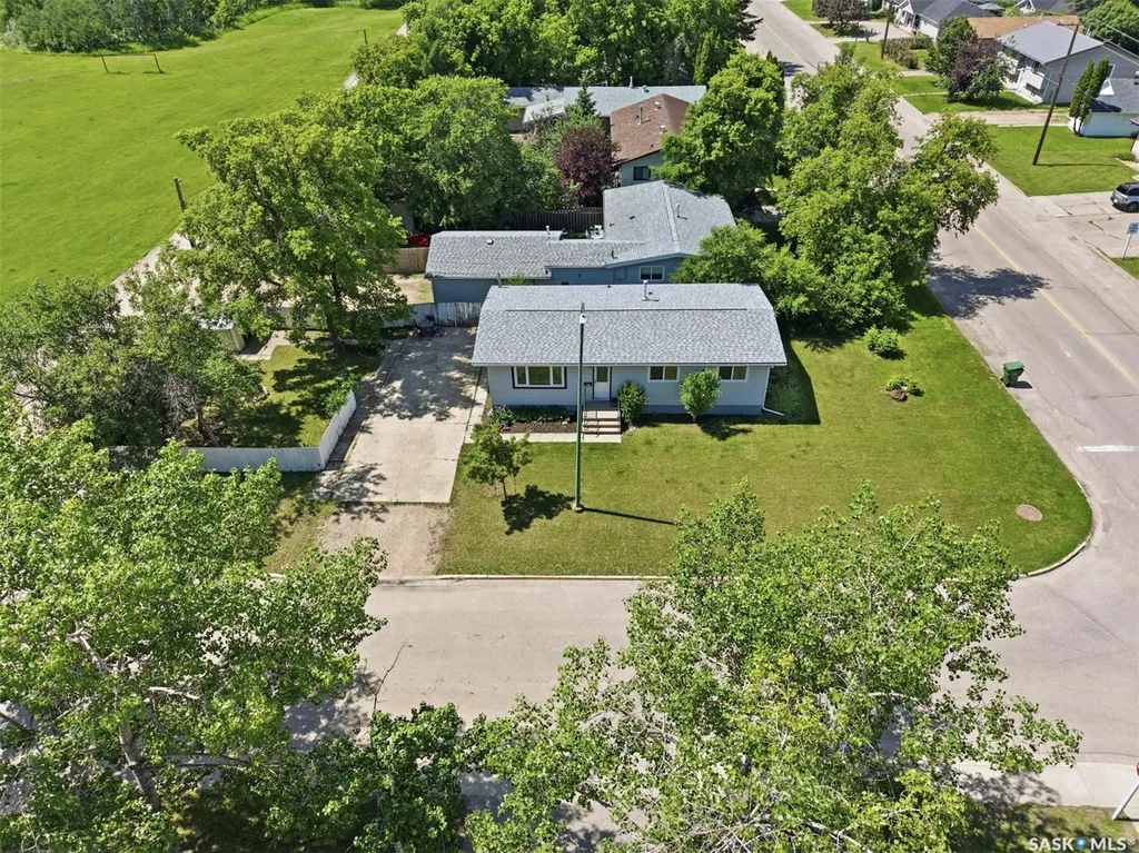 1397 7th Street E Prince Albert SK S6V 0V2