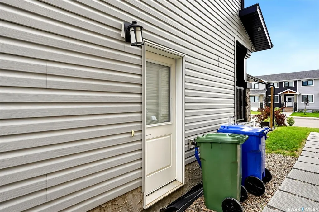 7973 Lentil Avenue Regina SK S4Y 0E9