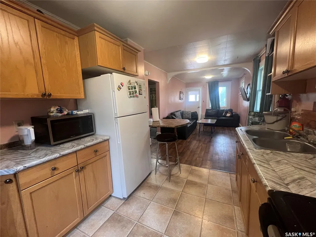 1936 Broder Street Regina SK S4N 3S1