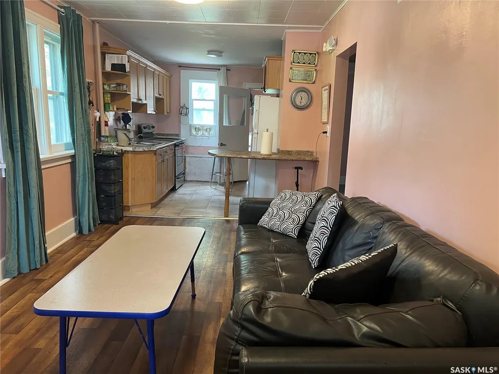 1936 Broder Street Regina SK S4N 3S1