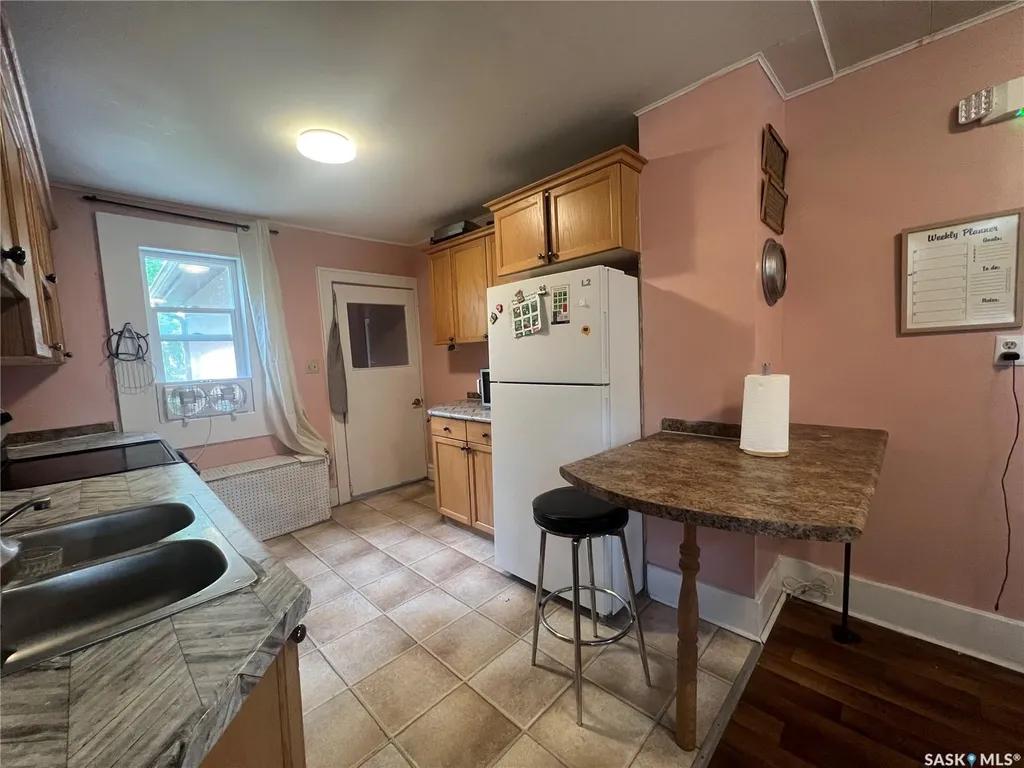 1936 Broder Street Regina SK S4N 3S1