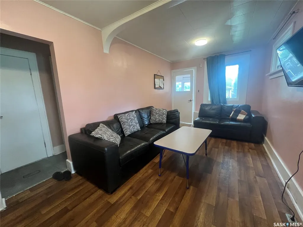 1936 Broder Street Regina SK S4N 3S1