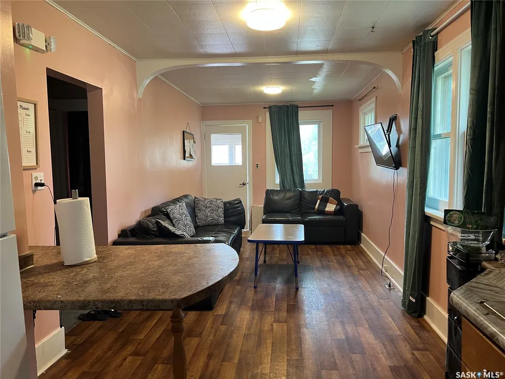 1936 Broder Street Regina SK S4N 3S1