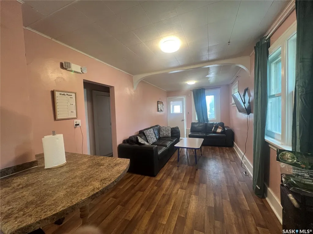 1936 Broder Street Regina SK S4N 3S1