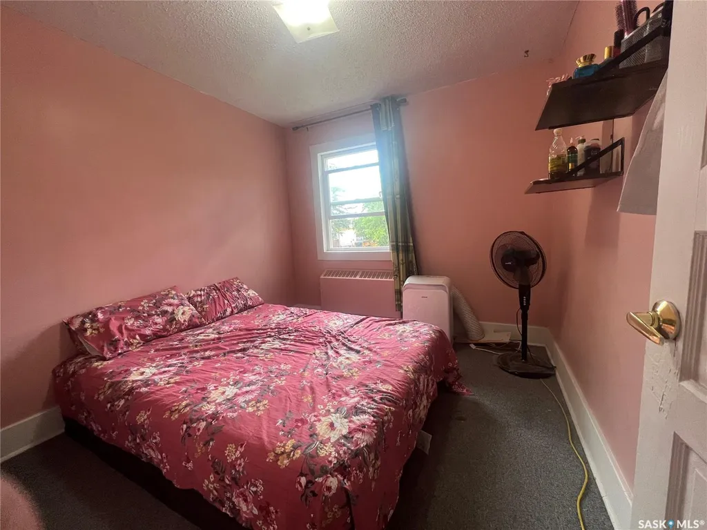 1936 Broder Street Regina SK S4N 3S1
