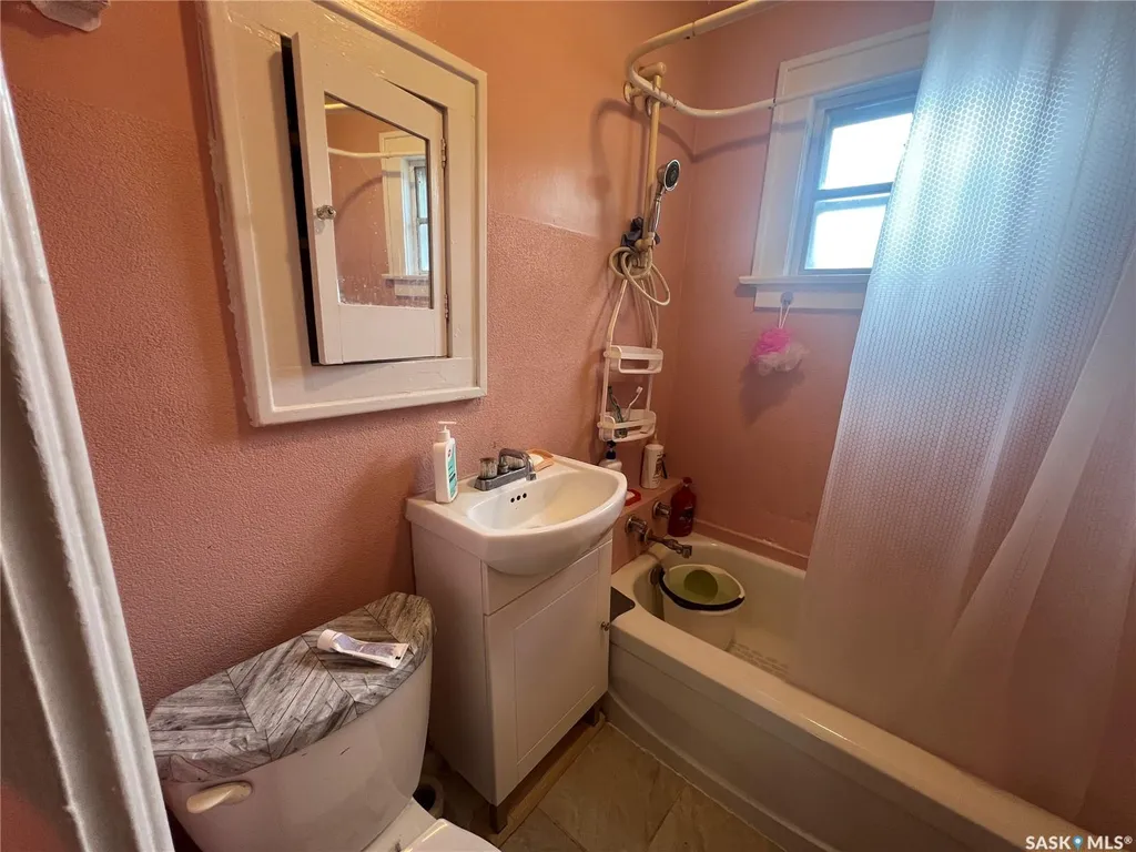 1936 Broder Street Regina SK S4N 3S1