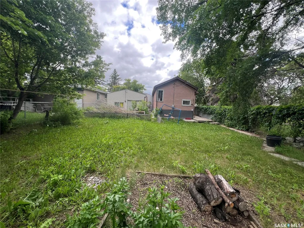 1936 Broder Street Regina SK S4N 3S1