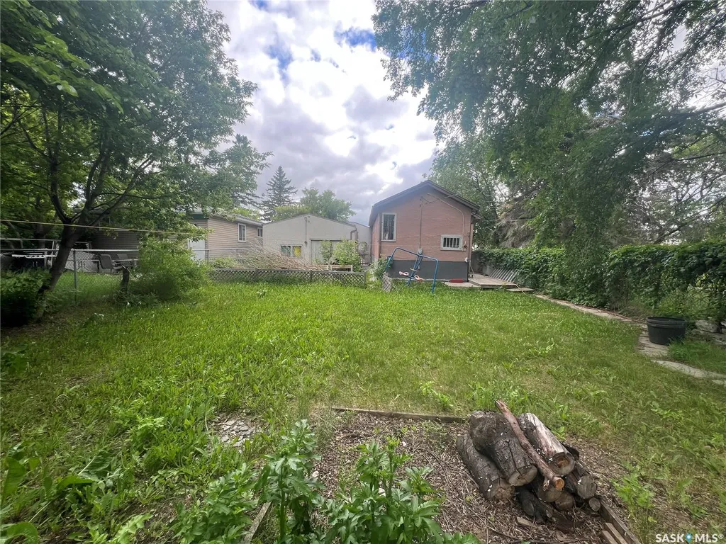 1936 Broder Street Regina SK S4N 3S1