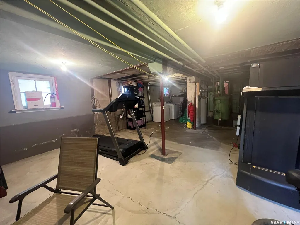 1936 Broder Street Regina SK S4N 3S1