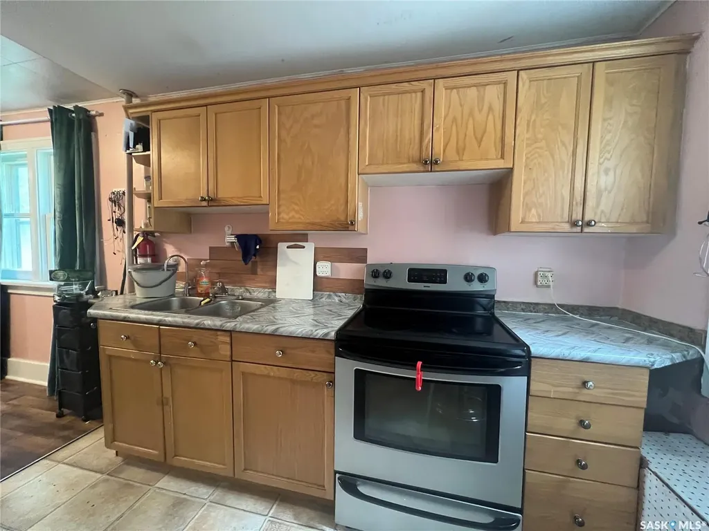 1936 Broder Street Regina SK S4N 3S1