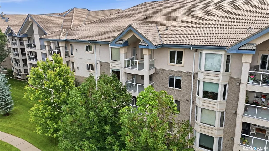 325 Keevil Crescent Saskatoon SK S7N 4R8