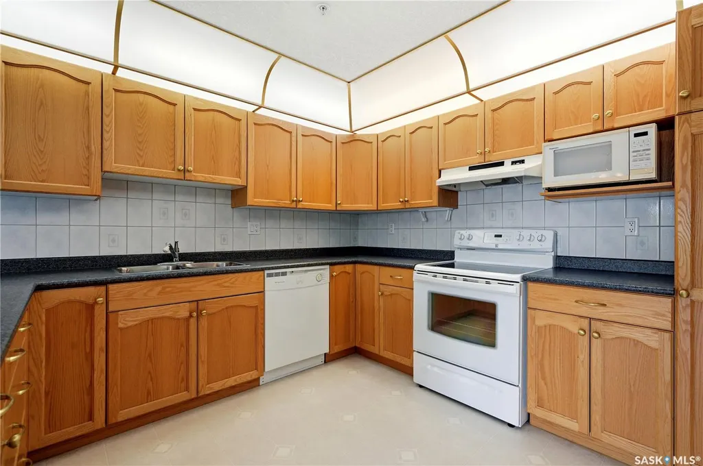 325 Keevil Crescent Saskatoon SK S7N 4R8