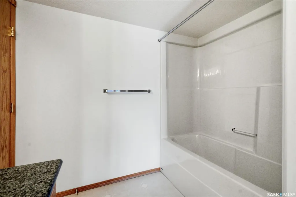 325 Keevil Crescent Saskatoon SK S7N 4R8