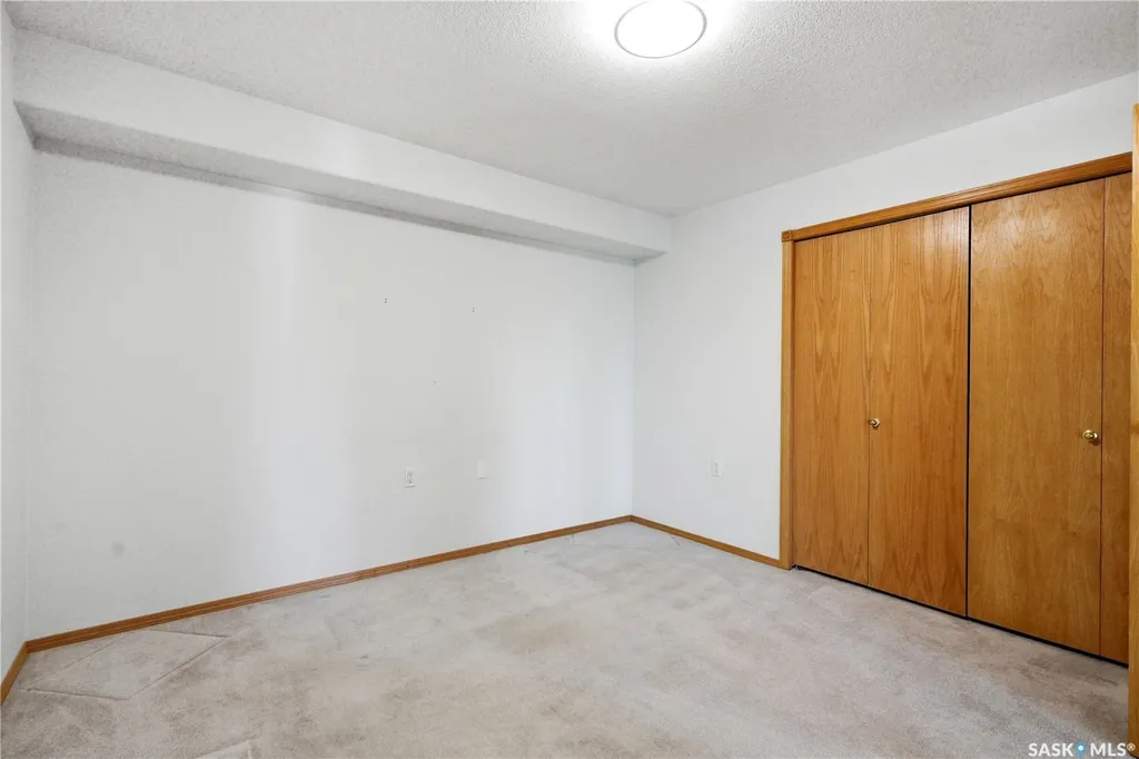 325 Keevil Crescent Saskatoon SK S7N 4R8