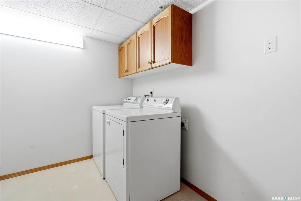 325 Keevil Crescent Saskatoon SK S7N 4R8