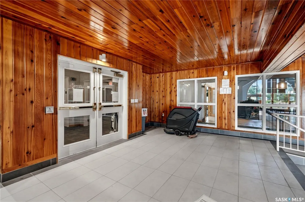 325 Keevil Crescent Saskatoon SK S7N 4R8