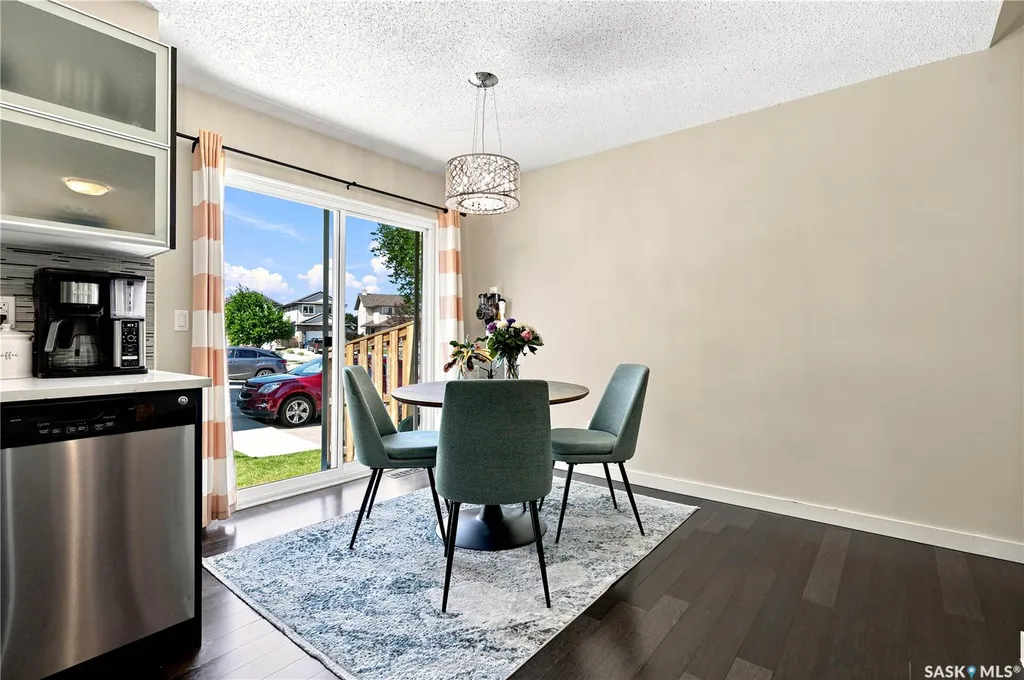 135 Ashworth Crescent Saskatoon SK S7T 0N1