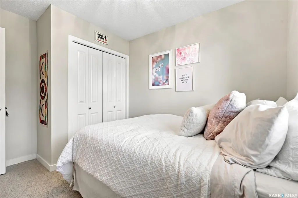 135 Ashworth Crescent Saskatoon SK S7T 0N1