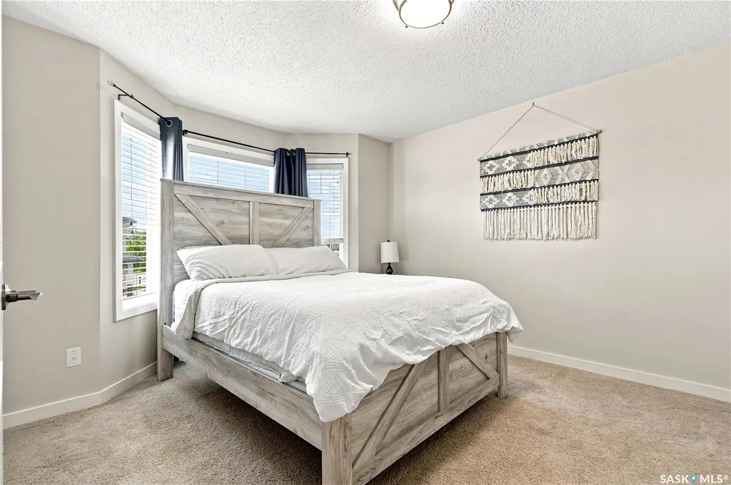 135 Ashworth Crescent Saskatoon SK S7T 0N1
