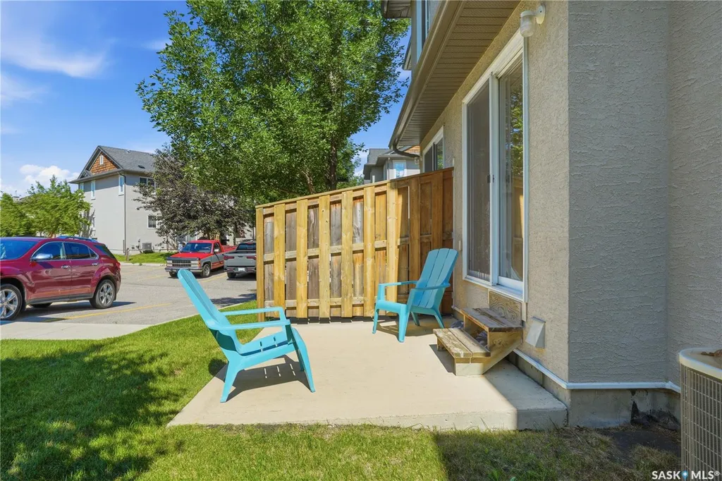 135 Ashworth Crescent Saskatoon SK S7T 0N1