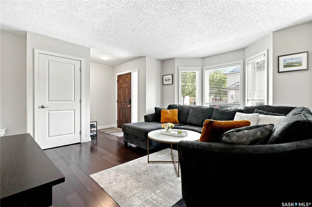 135 Ashworth Crescent Saskatoon SK S7T 0N1