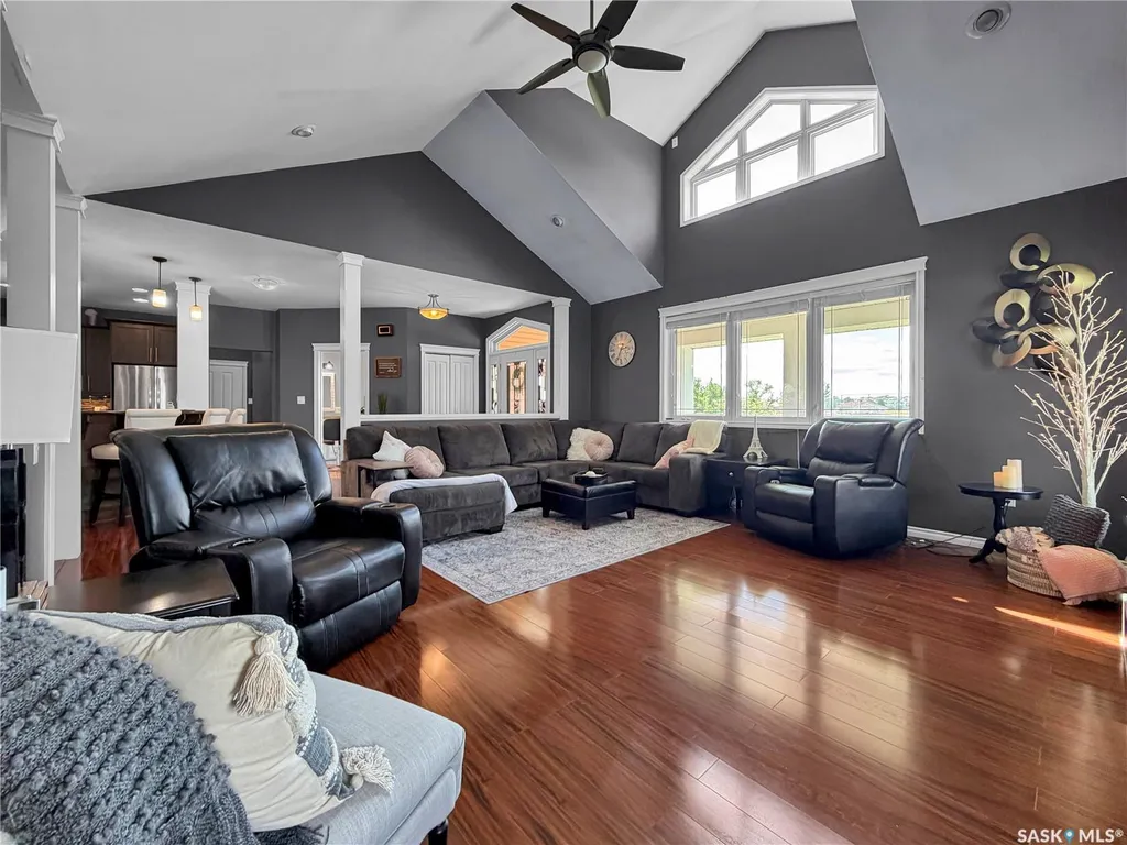 207 6th Street W Carnduff SK S0C 0S0