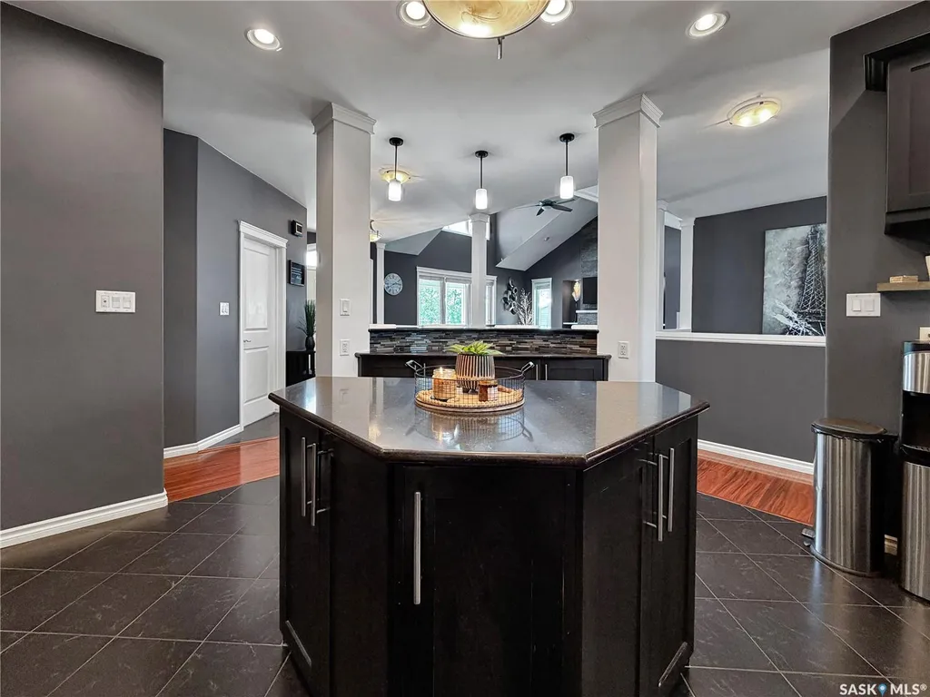 207 6th Street W Carnduff SK S0C 0S0